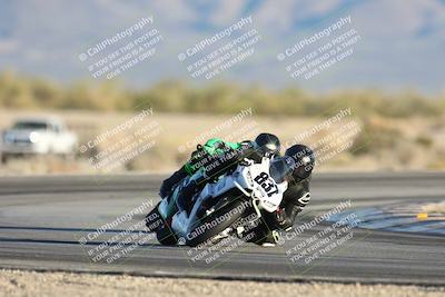 media/Dec-07-2025-CVMA (Sun) [[3e7d2de5dc]]/Race 18-Formula Twins-Formula 40 UL/